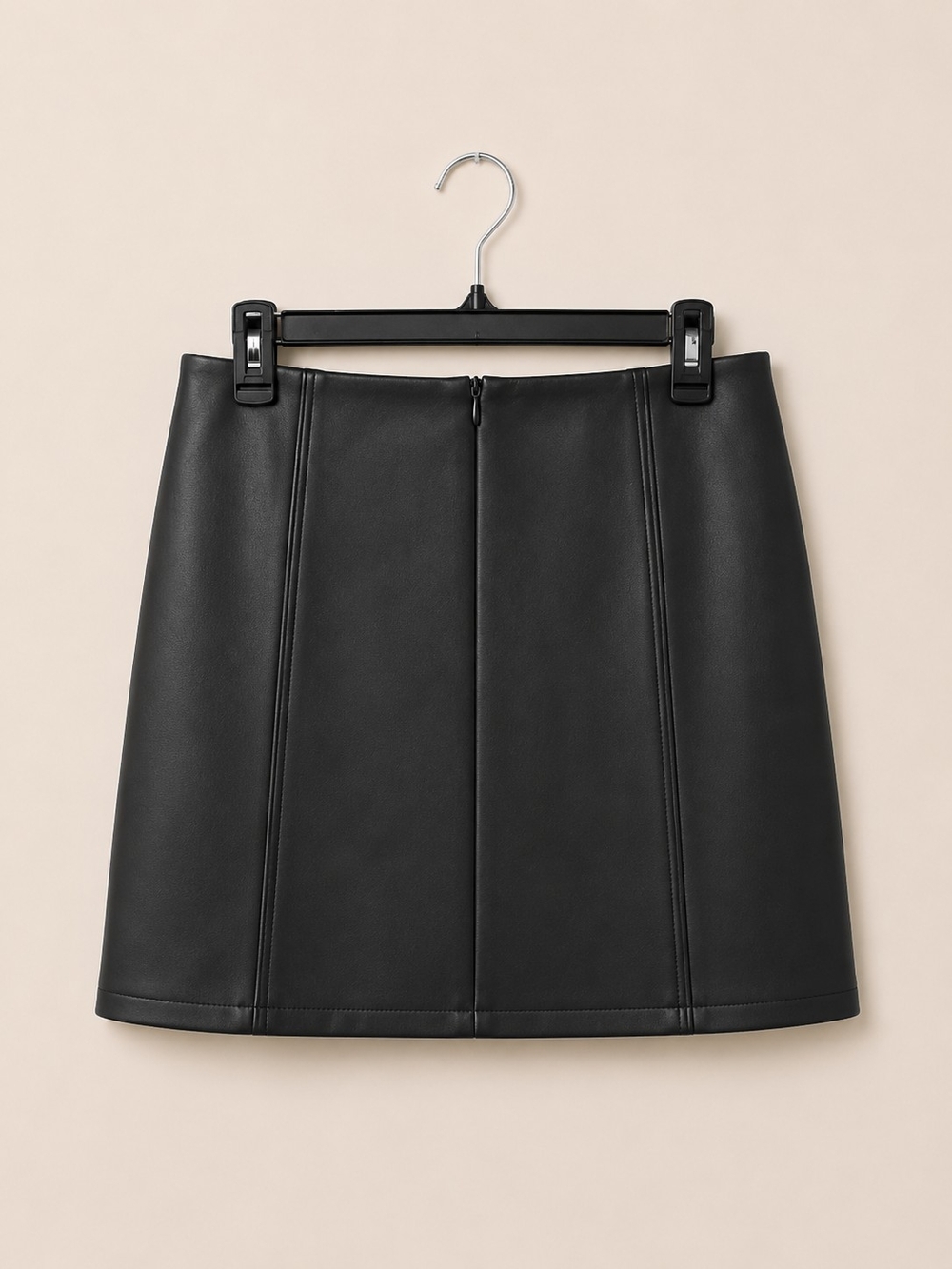 Mangopop Women's Black Faux Leather Mini Skirt with Front Slit XL - NWT - Picture 4 of 4